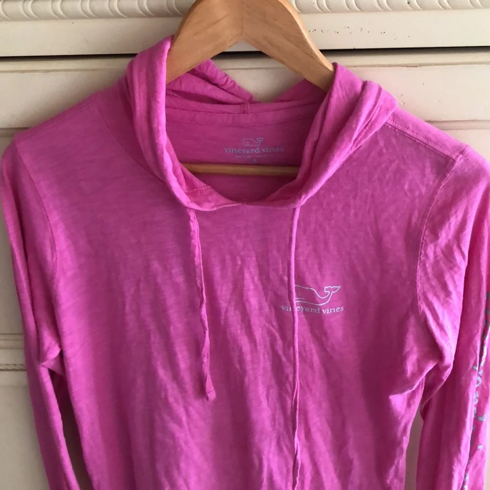 Vineyard Vines Women’s Long Sleeve Hoodie Shirt - Picture 2 of 9